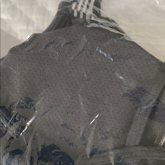 VS So Strappy Sports Bra Size L - Picture 6 of 7